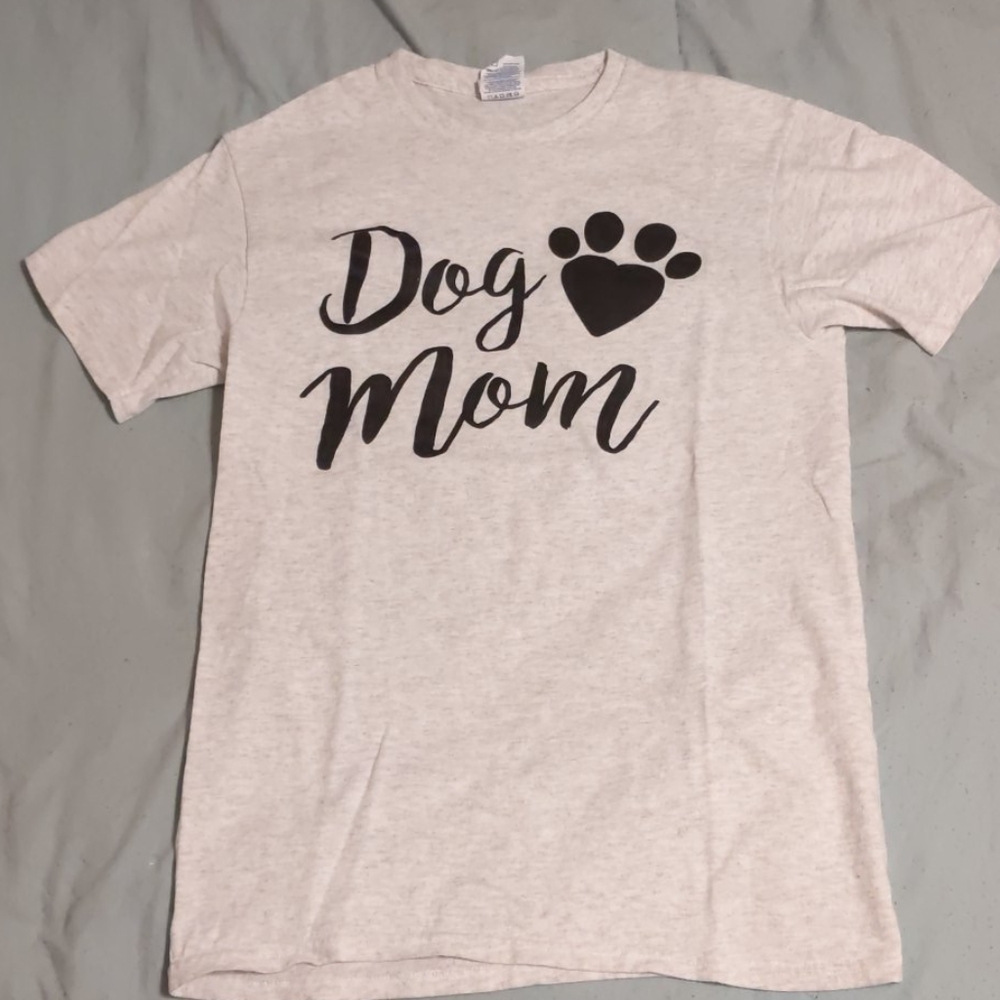 Dog mom tshirt
